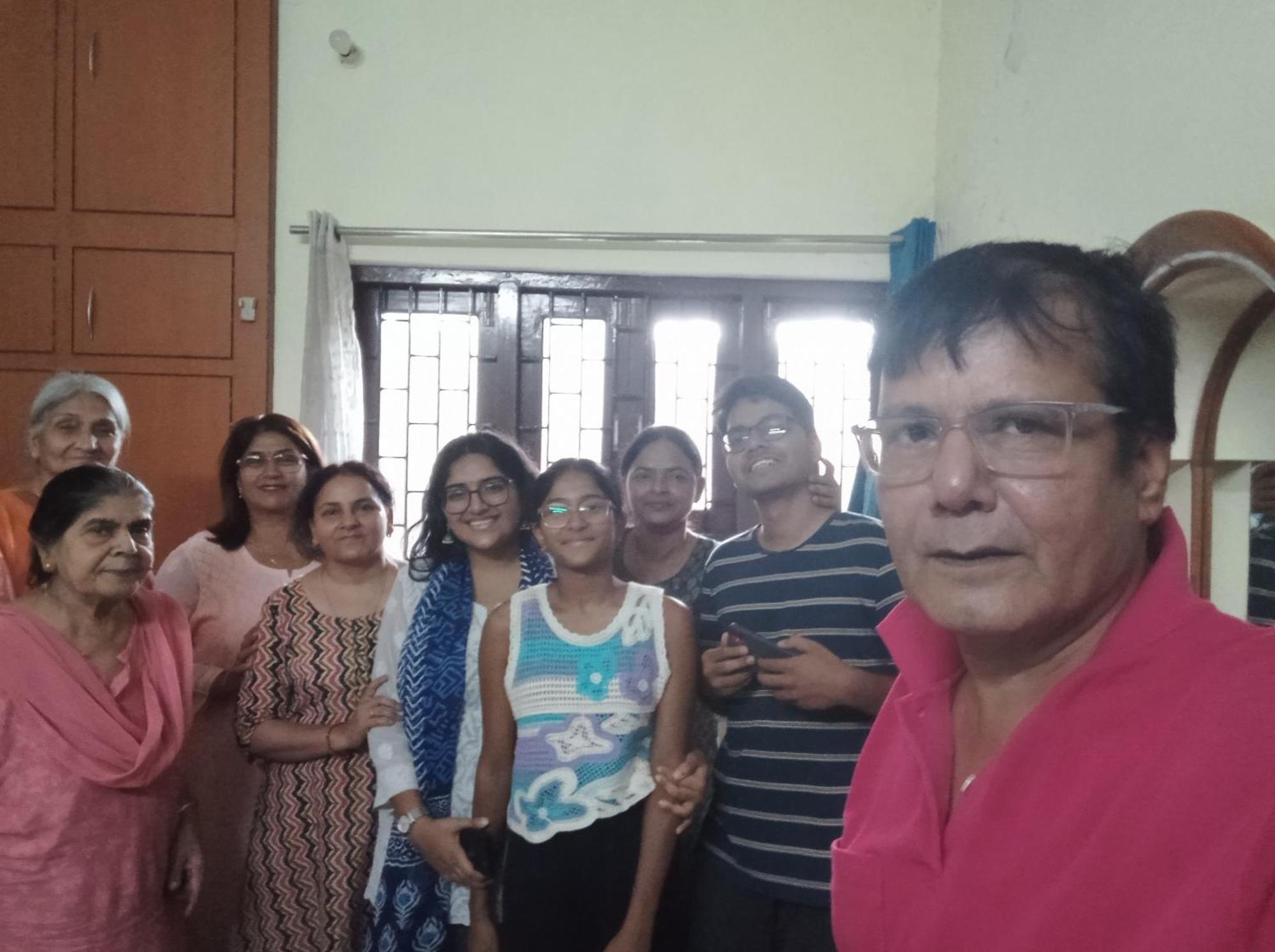 Shanti Niketan Hostel And Homestay Varanasi Esterno foto
